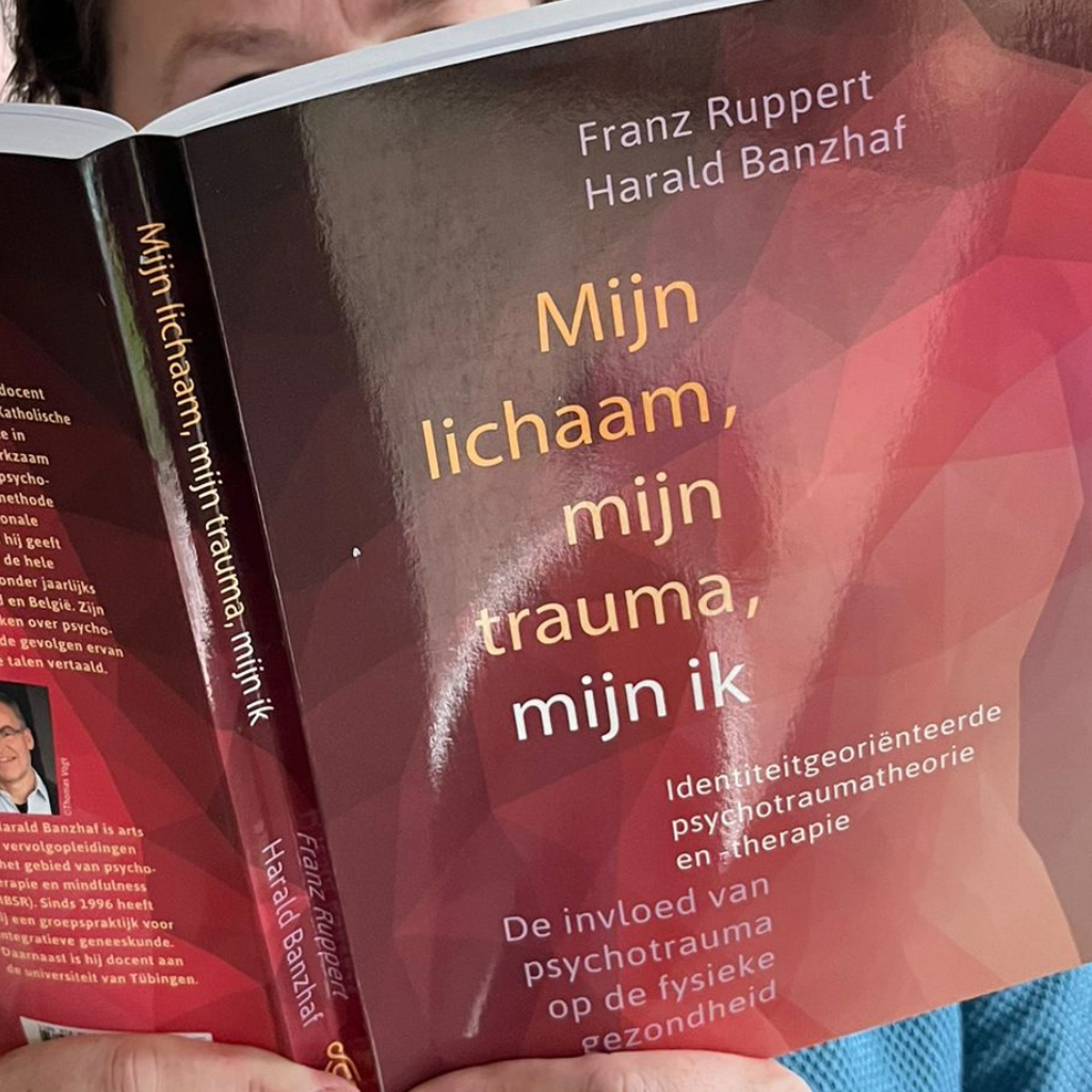 Mijn Lichaam, Mijn Trauma, Mijn Ik - Rake Vragen